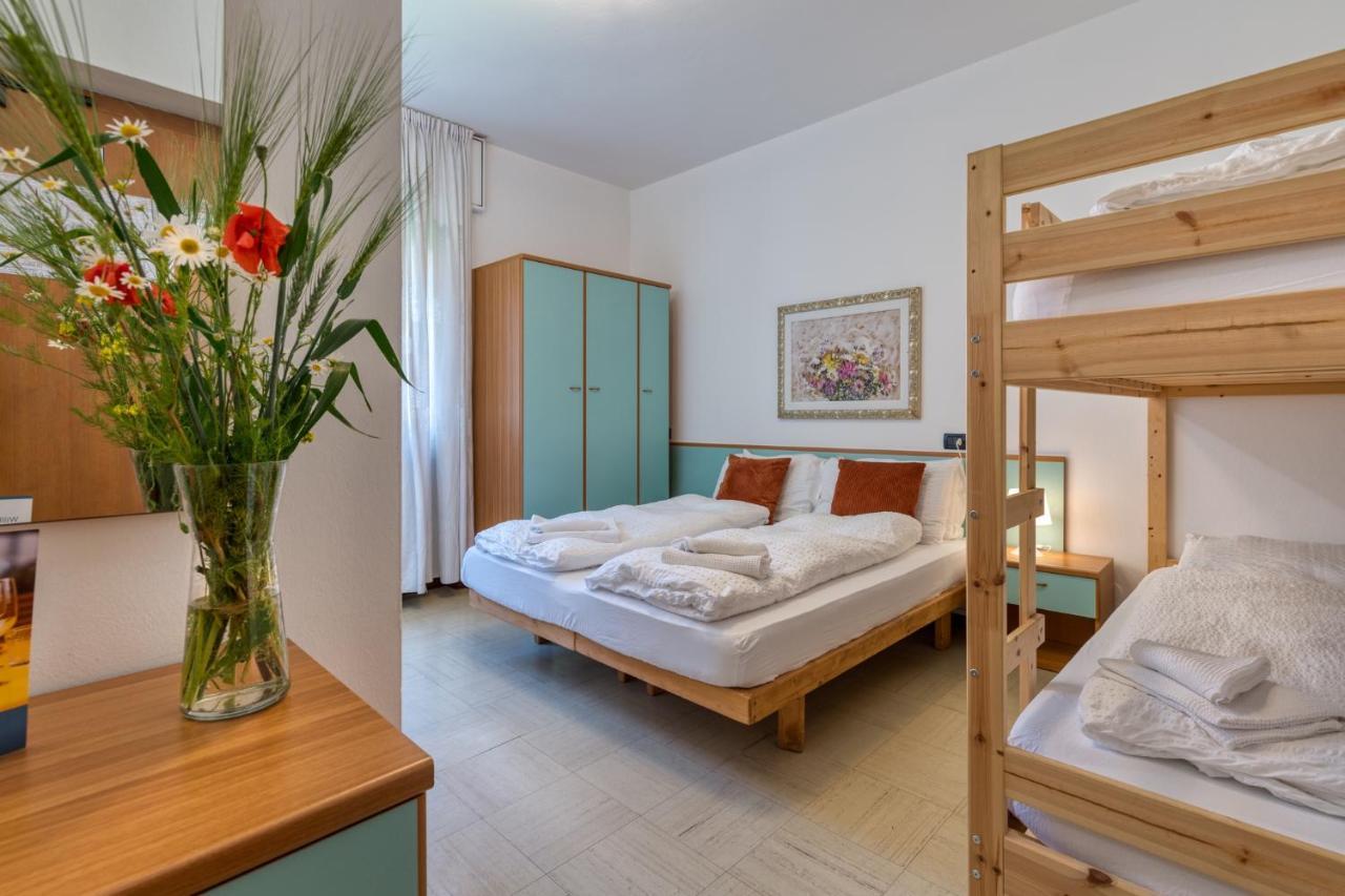 Hotel Martinelli Ronzo-Chienis Екстер'єр фото