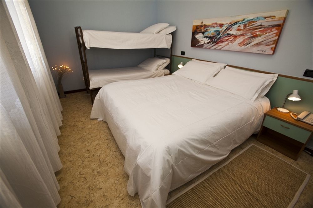 Hotel Martinelli Ronzo-Chienis Екстер'єр фото
